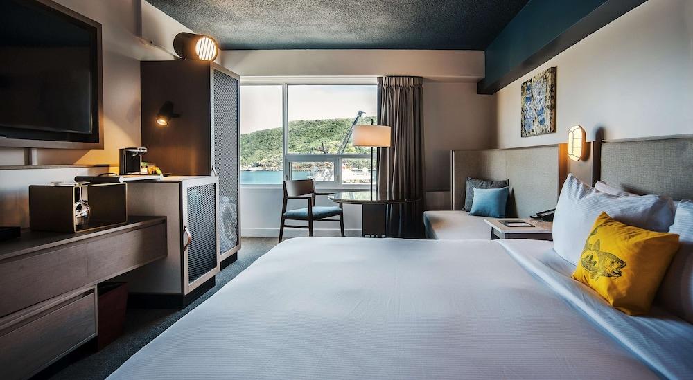 ดับเบิลทรี บาย ฮิลตัน เซนต์จอห์นส์ ฮาร์เบอร์วิว Hotel ภายนอก รูปภาพ