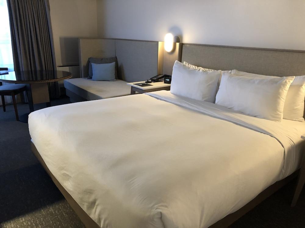 ดับเบิลทรี บาย ฮิลตัน เซนต์จอห์นส์ ฮาร์เบอร์วิว Hotel ภายนอก รูปภาพ