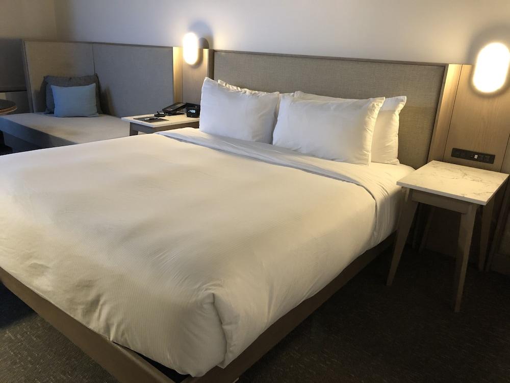 ดับเบิลทรี บาย ฮิลตัน เซนต์จอห์นส์ ฮาร์เบอร์วิว Hotel ภายนอก รูปภาพ